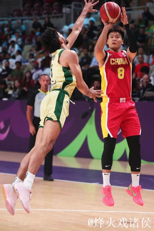 亚洲杯-赵睿砍24+6 中国男篮五人得分上双晋级决赛