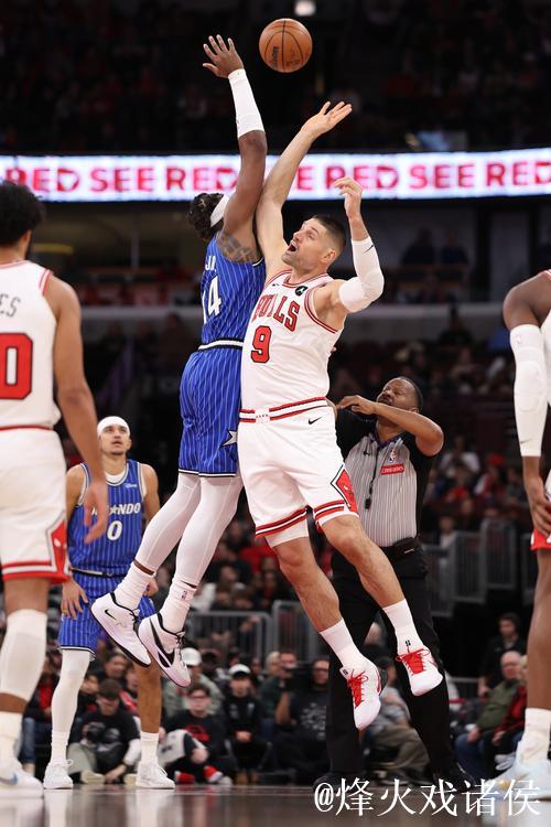 布泽利斯21+9+7班凯罗31+6+6 公牛主场战胜魔术 布泽利斯21+9+7班凯罗31+6+6 公牛主场战胜魔术